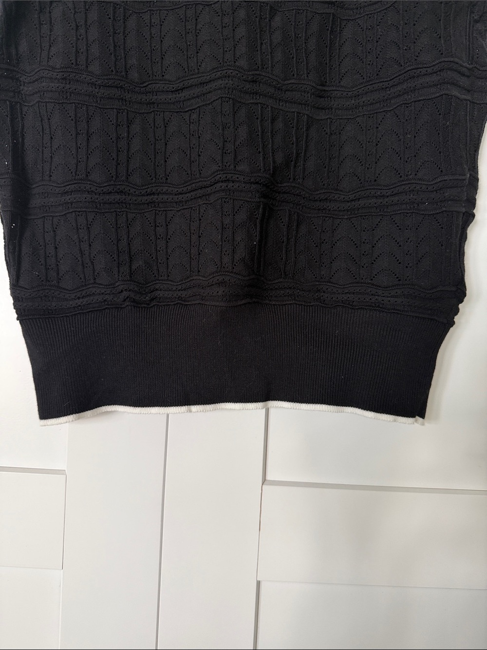 Madewell Black Sleeveless Knit Vest with White Trim - Picture 6 of 6
